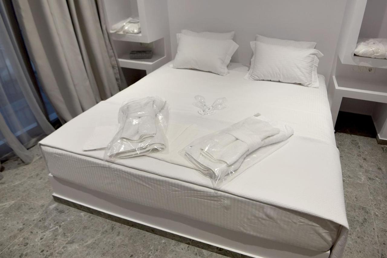 Apartment Rose N Stone, Prince, Luxury Tinos