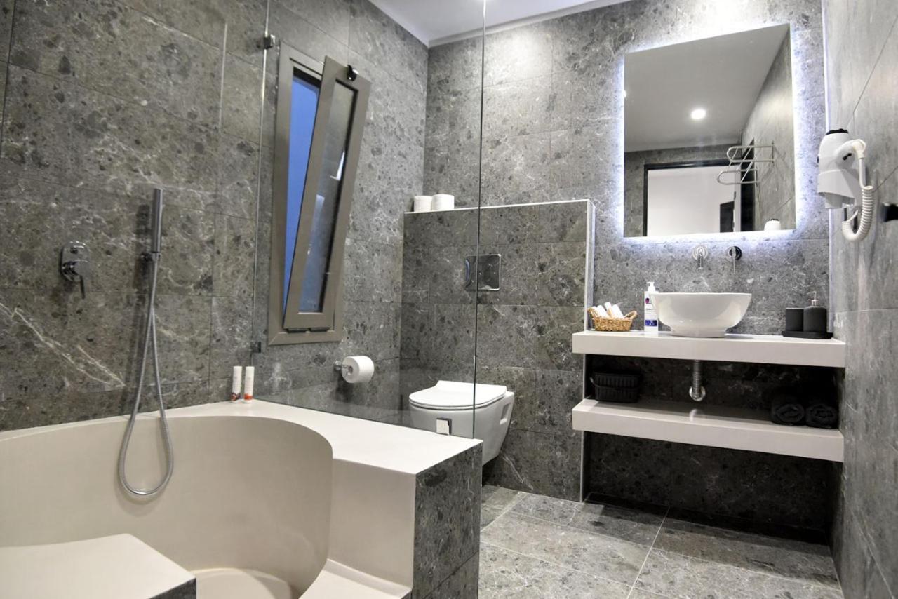 Rose N Stone, Prince, Luxury Apartment Tinos
